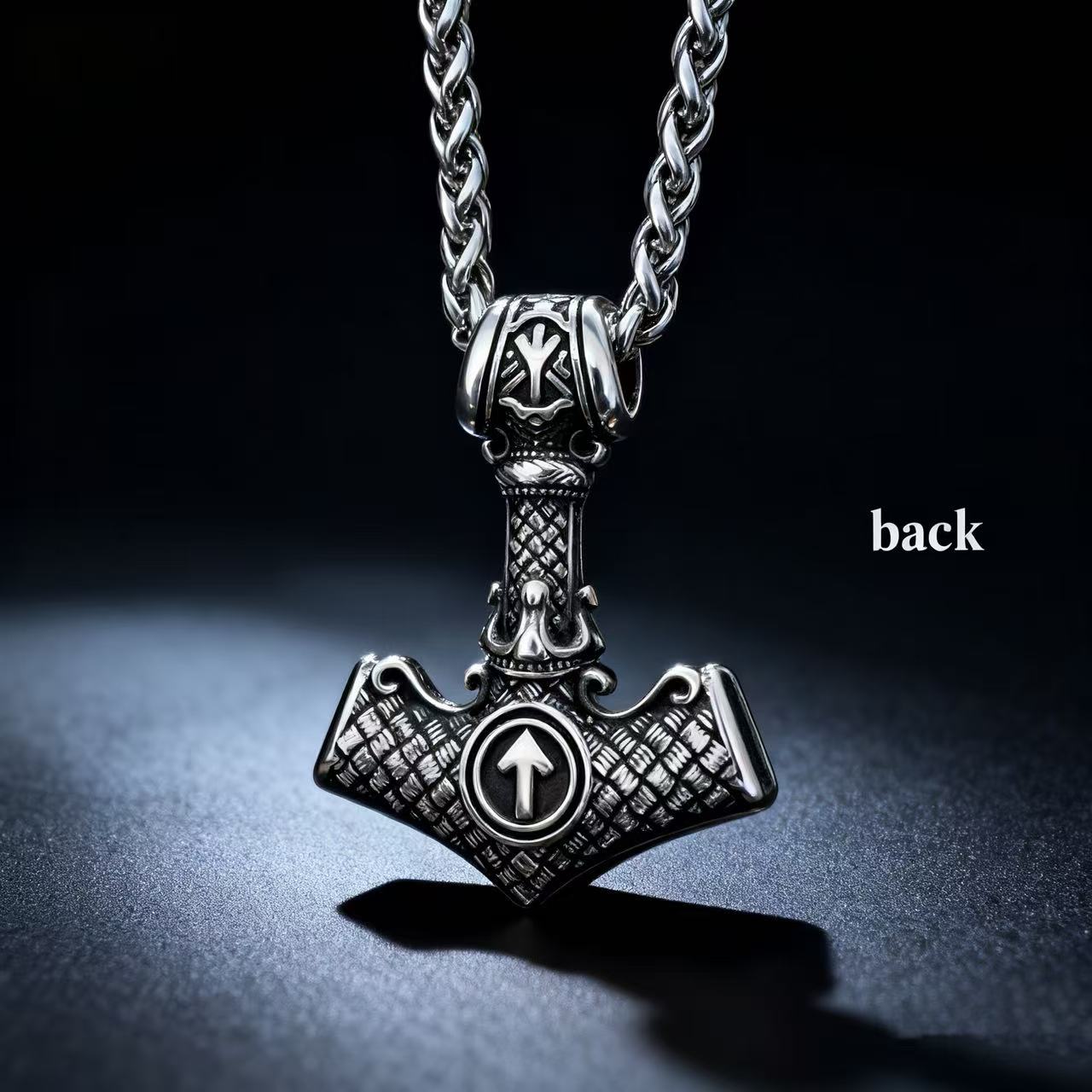 Collana con ciondolo Mjolnir i - Battle Rope Anchor recensione e prezzo
