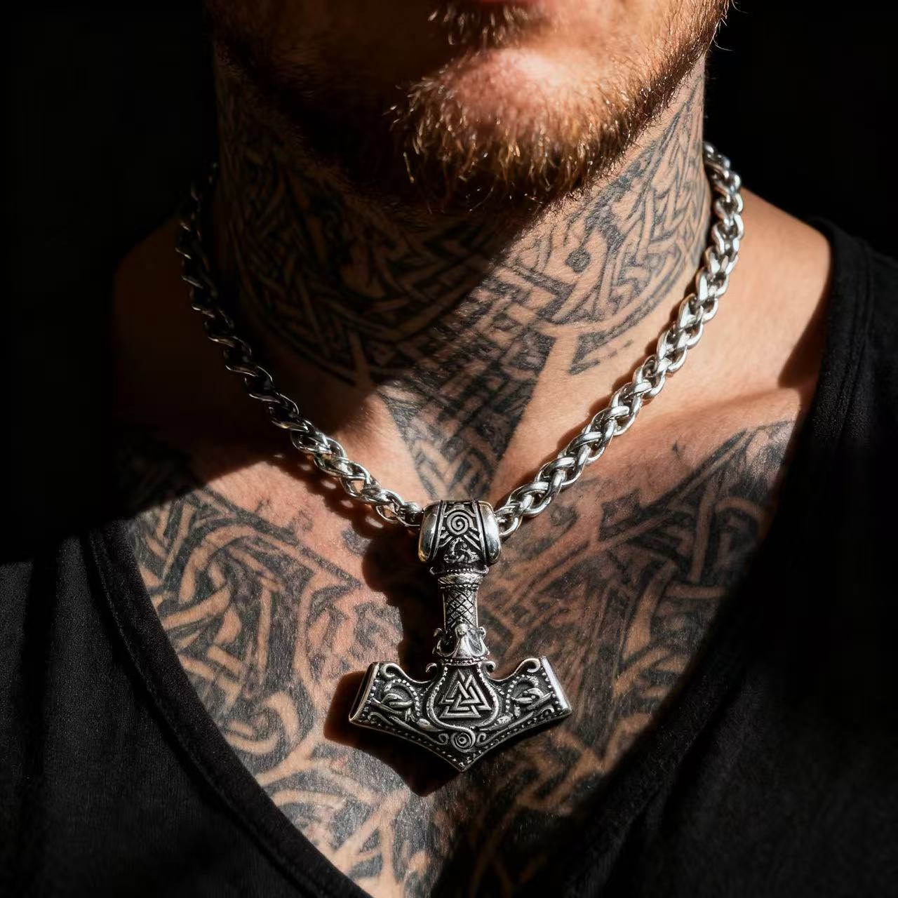 Collana con ciondolo Mjolnir i - Battle Rope Anchor recensione e prezzo